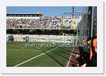 DSC_7266 avellino lecce 0-2 * allo stadio partenio di avellino il lecce vince per 2-0 al 37 valdes su rigore al 39 st munari arbitro ayroldi di molfetta ass.conca e forconi -iv- de benedictis * 750 x 500 * (167KB)